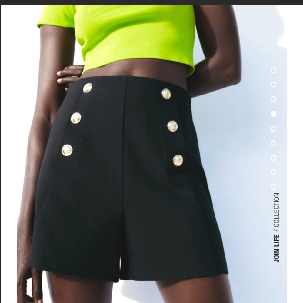 High Waist Black Short